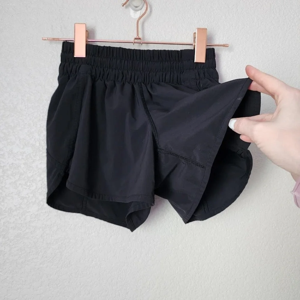 LULULEMON Tracker Lined Running Shorts Athleisure Gorpcore Activewear‎ Size 4